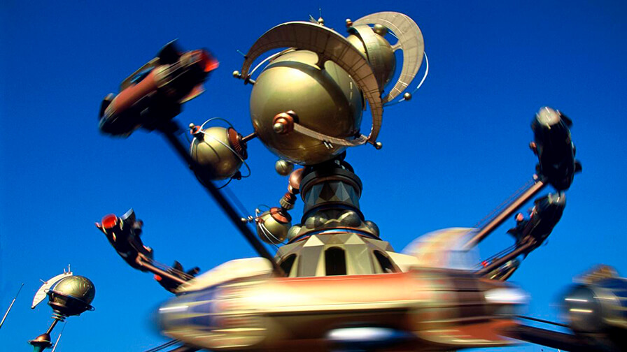 Orbitron: Un viaje espacial en Disneyland Paris.