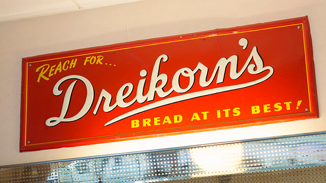 New York style sandwiches: ¡Saborea deliciosos sándwiches desde los clásicos pastramis hasta opciones vegetarianas...!