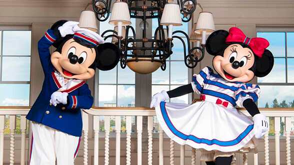 Experiencia con Personajes Disney en el Disney Newport Bay Club.