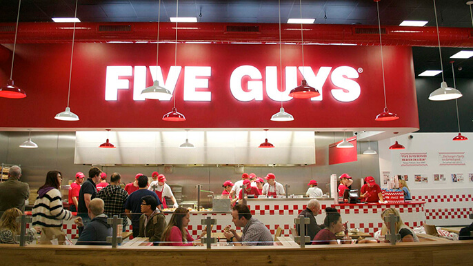 Five guys: ¡Descubre este Restaurante en Disney Village!