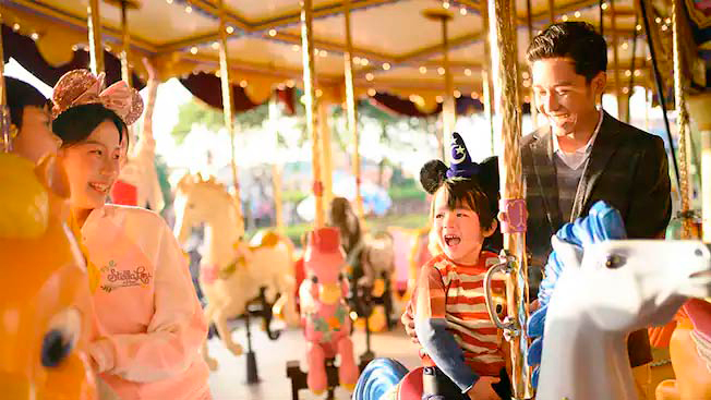 Fantasia Carousel - Shanghai Disneyland