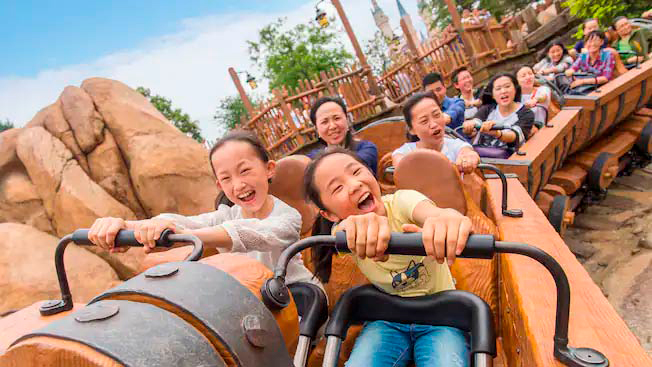 Seven Dwarfs Mine Train - Shanghai Disneyland