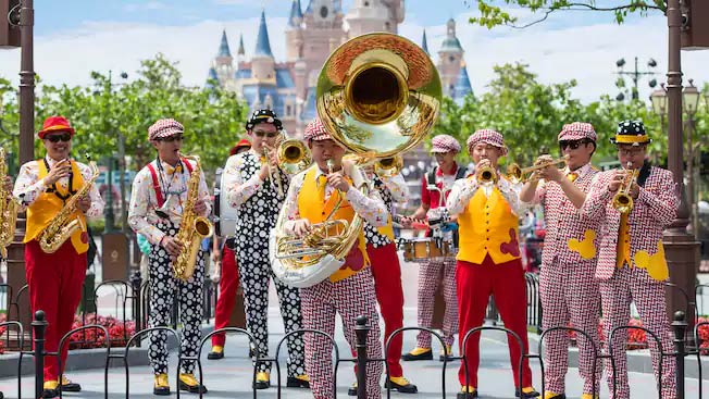 Shanghai Disneyland Band - Shanghai Disneyland.