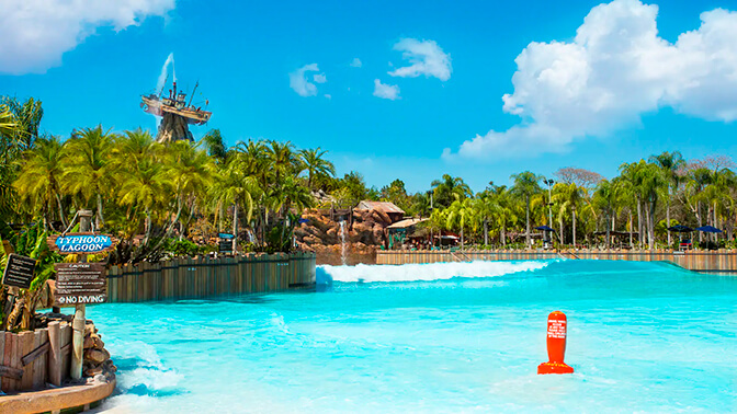 DISNEY TYPHOON LAGOON